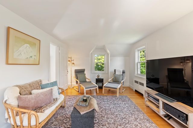 7 Thoreau Court 7, Concord, MA 01742