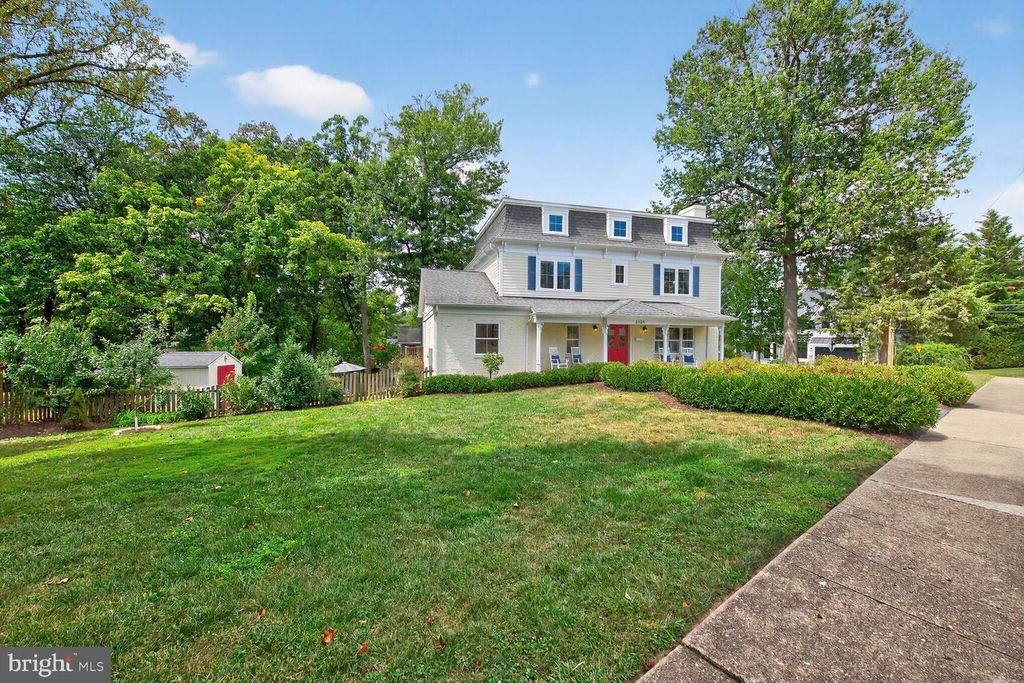 2828 N VAN BUREN ST, Arlington, VA 22213