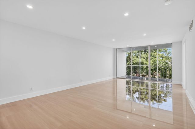 2651 S Palm Aire Drive S 305, Pompano Beach, FL 33069