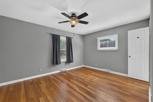 5714 W 77th Terrace, Prairie Village, KS 66208