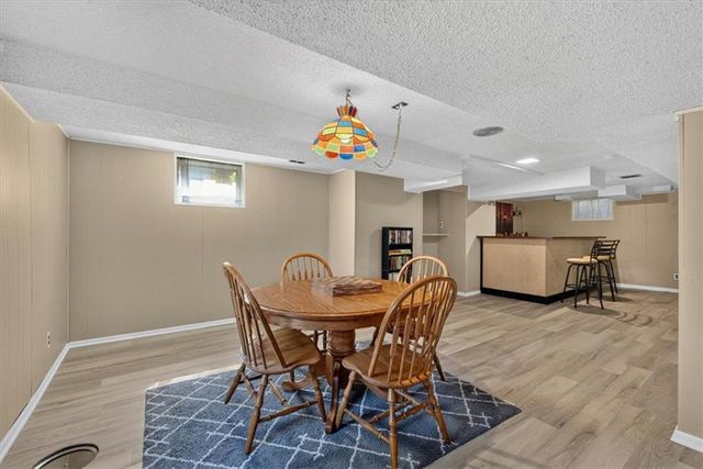 5714 W 77th Terrace, Prairie Village, KS 66208