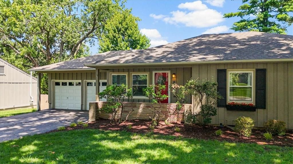 5714 W 77th Terrace, Prairie Village, KS 66208