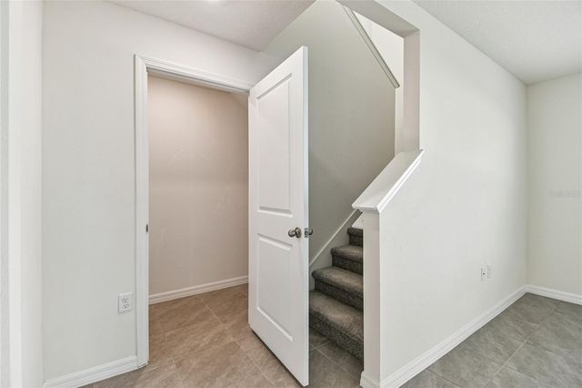 9208 MISSION BAY PLACE, Tampa, FL 33637