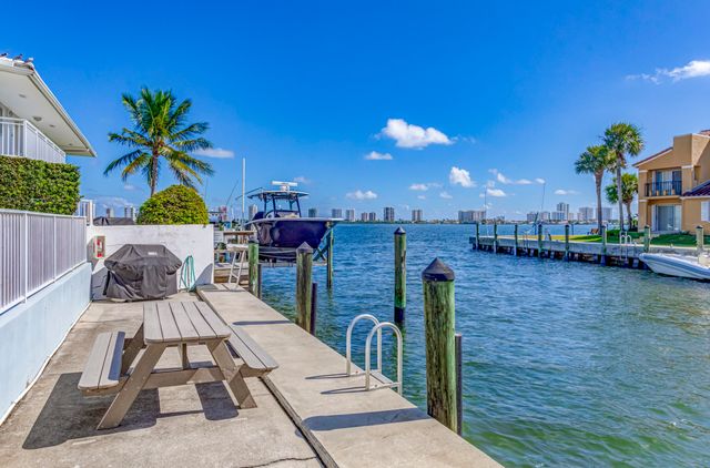 120 Lehane Terrace 309, North Palm Beach, FL 33408