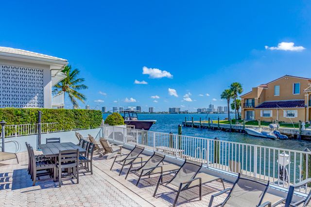 120 Lehane Terrace 309, North Palm Beach, FL 33408