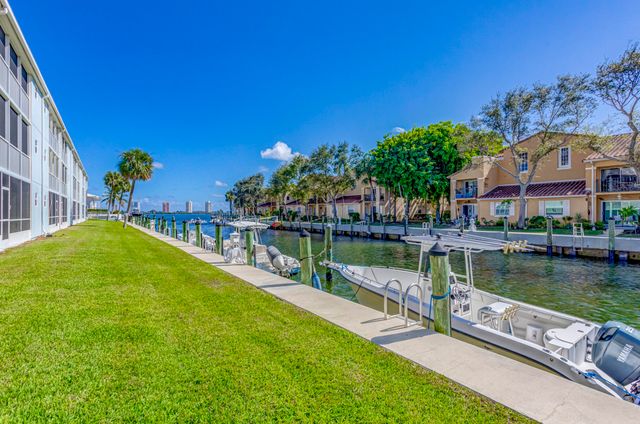 120 Lehane Terrace 309, North Palm Beach, FL 33408