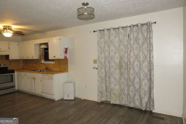 4720 RALEIGH Court SE, Conyers, GA 30094