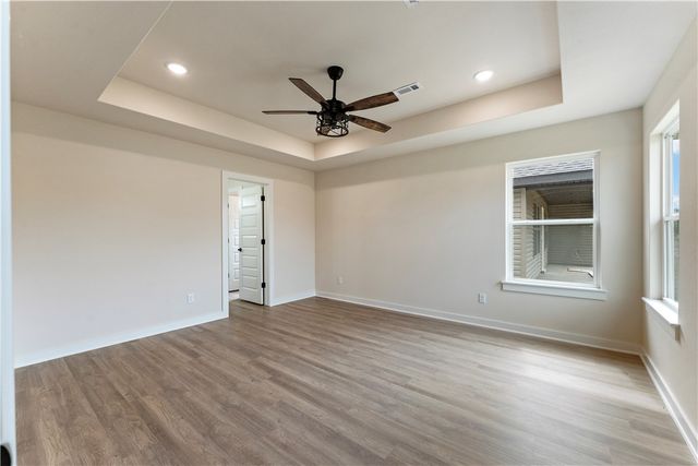 1712 Gerald Shay Road, Gentry, AR 72734