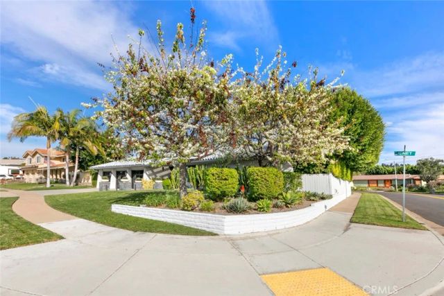 13692 Jenet, Santa Ana, CA 92705