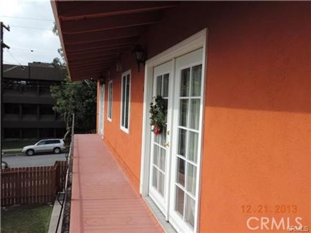 2156 Gaviota Avenue, Signal Hill, CA 90755