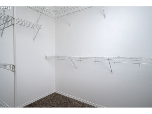 39380 AMHERST St, Sandy, OR 97055