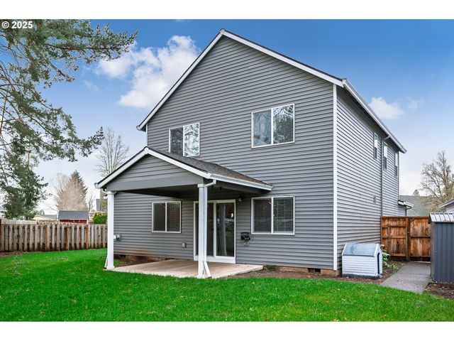 39380 AMHERST St, Sandy, OR 97055