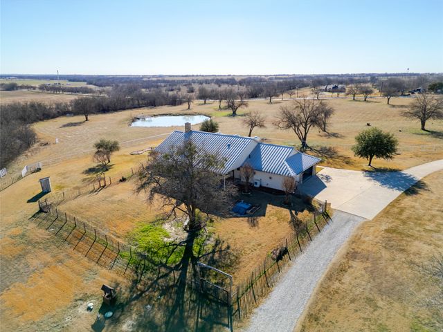 11918 Riek Road, Krum, TX 76249