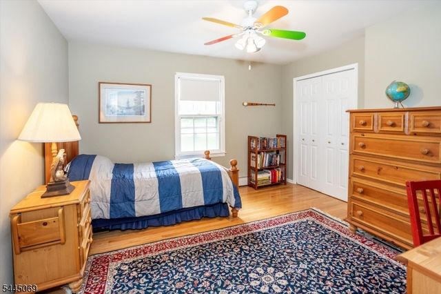 81 Poplar Dr, Hanover Twp., NJ 07950