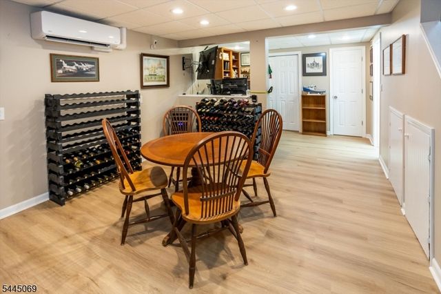 81 Poplar Dr, Hanover Twp., NJ 07950