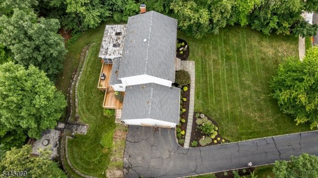 81 Poplar Dr, Hanover Twp., NJ 07950