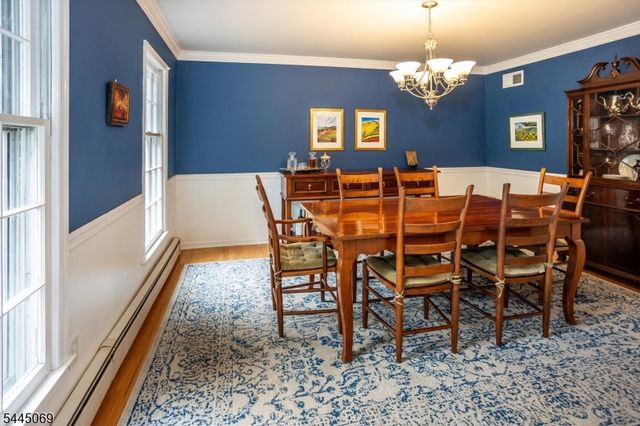 81 Poplar Dr, Hanover Twp., NJ 07950