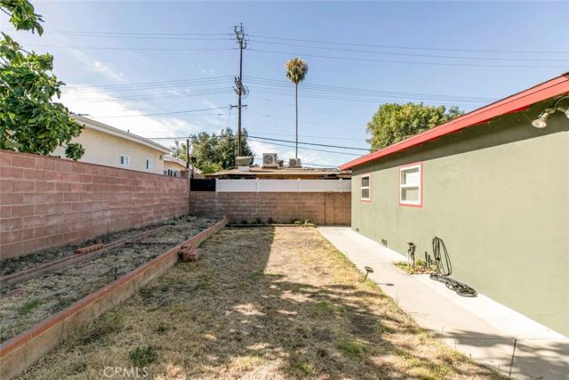 10706 Rhodesia Ave., Sunland, CA 91040