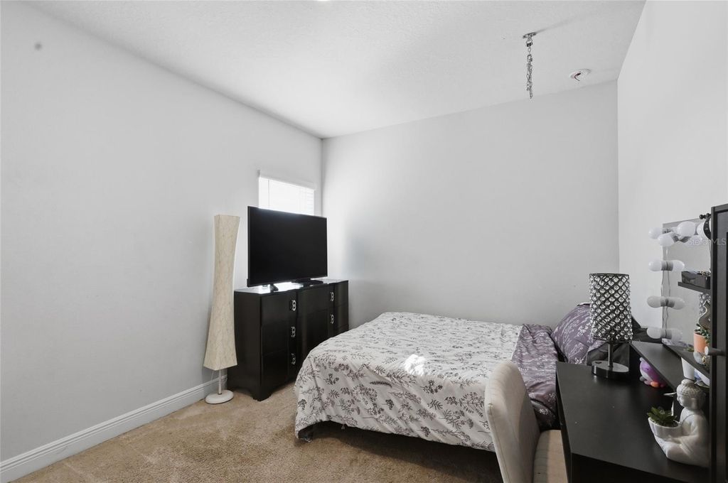 Image 22 of property listing at 5542 SPANISH MOSS COVE, Bradenton, FL 34203