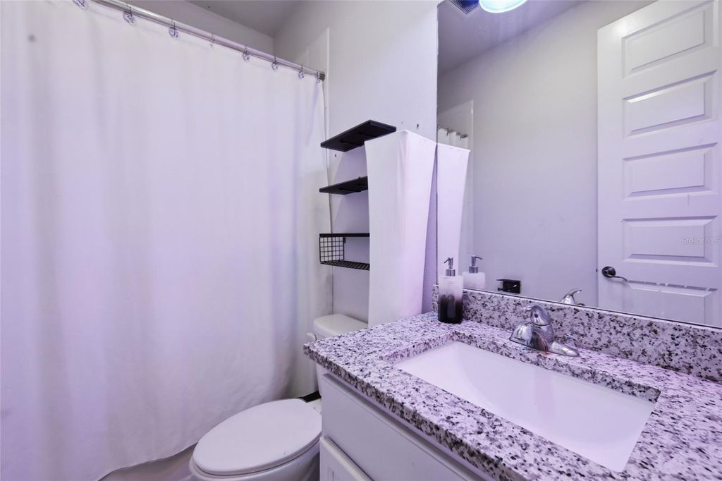 Image 26 of property listing at 5542 SPANISH MOSS COVE, Bradenton, FL 34203