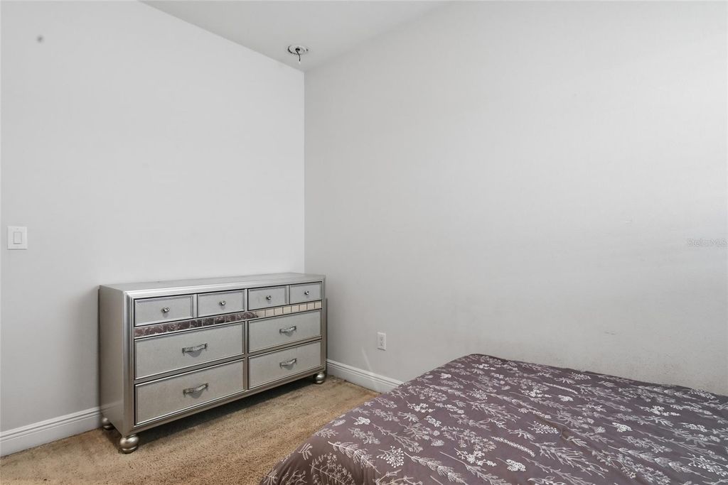 Image 28 of property listing at 5542 SPANISH MOSS COVE, Bradenton, FL 34203