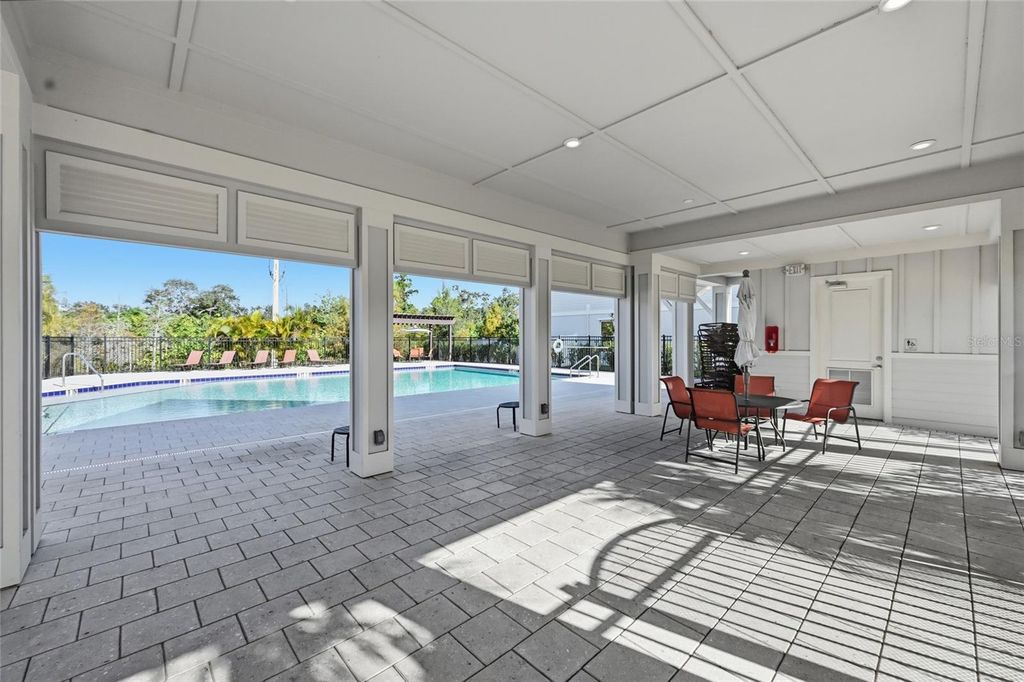 Image 30 of property listing at 5542 SPANISH MOSS COVE, Bradenton, FL 34203