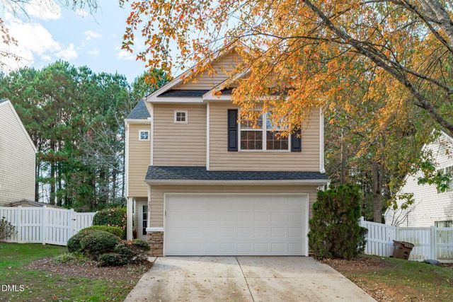 201 Adefield Lane, Holly Springs, NC 27540