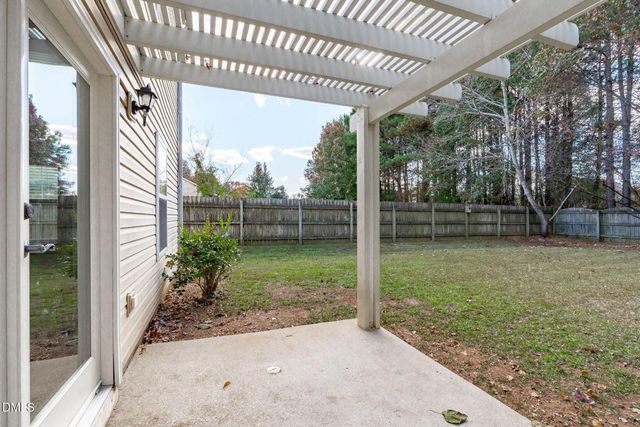 201 Adefield Lane, Holly Springs, NC 27540