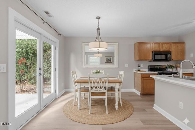 201 Adefield Lane, Holly Springs, NC 27540