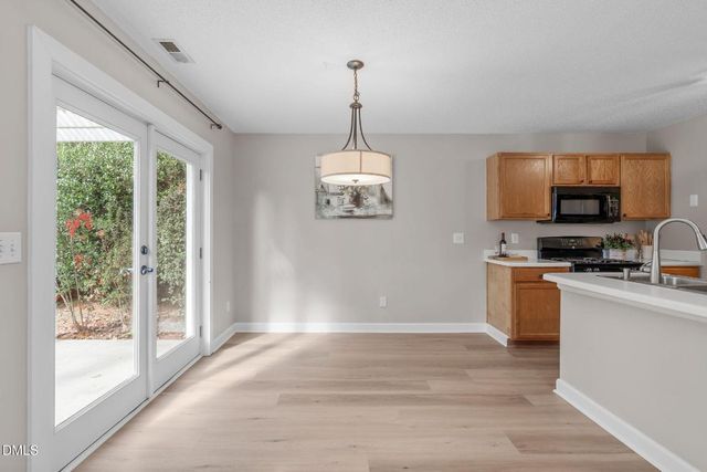 201 Adefield Lane, Holly Springs, NC 27540