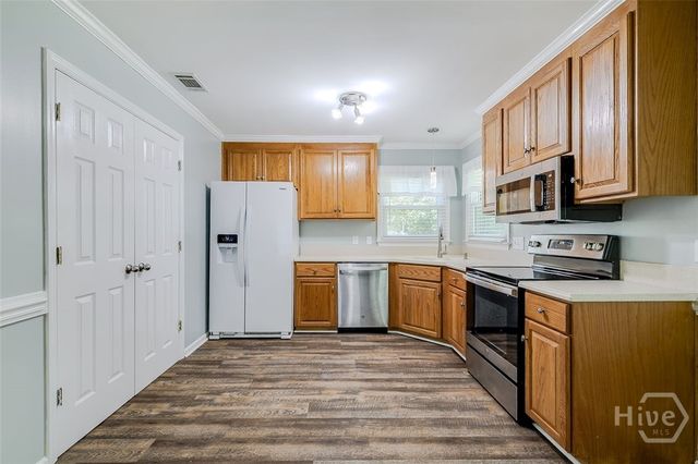 106 Longwood Drive, Savannah, GA 31405