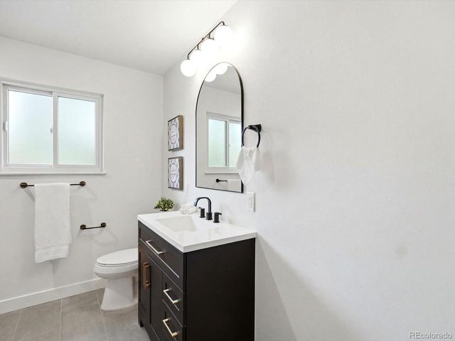 7209 Secrest Ct, Arvada, CO 80007
