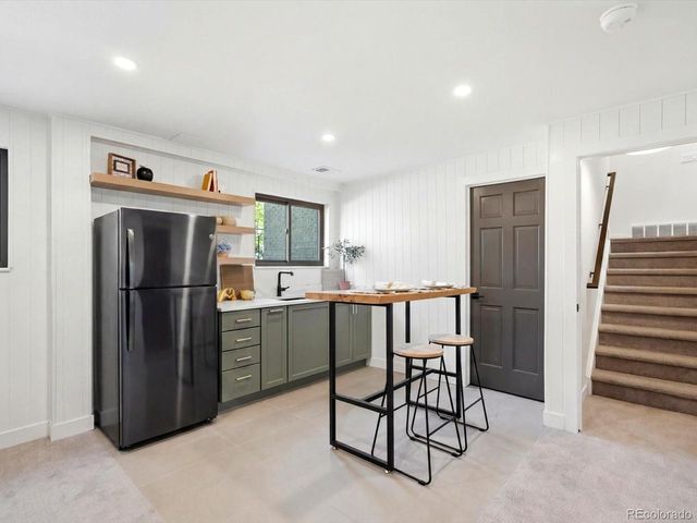 7209 Secrest Ct, Arvada, CO 80007