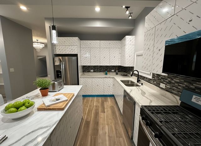 62 W 113th Street, Chicago, IL 60628