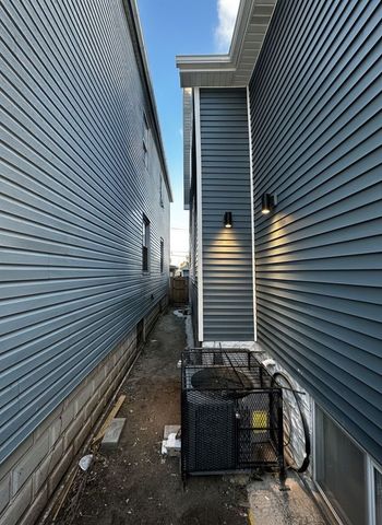 62 W 113th Street, Chicago, IL 60628