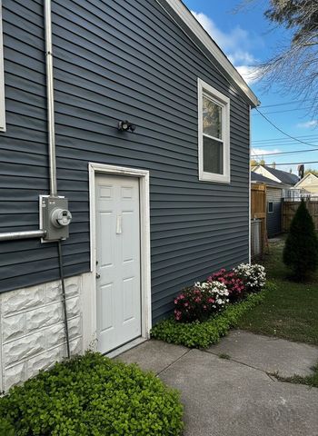 62 W 113th Street, Chicago, IL 60628