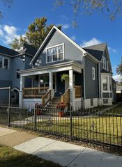 62 W 113th Street, Chicago, IL 60628