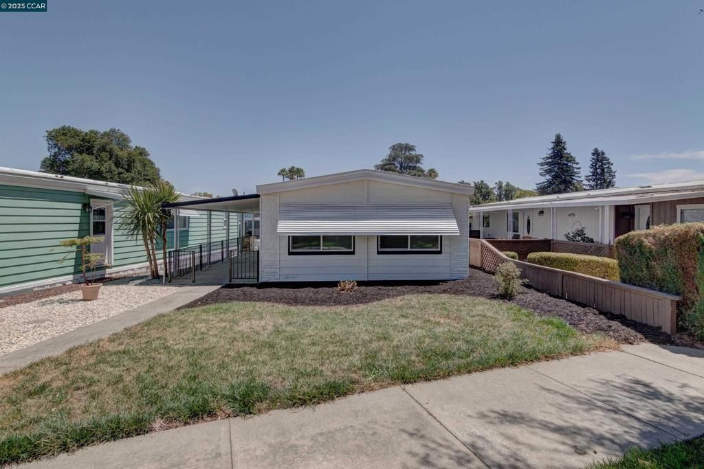 2007 DALIS DRIVE, Concord, CA 94520
