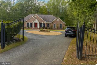 60 LONGWOOD DR, Stafford, VA 22556