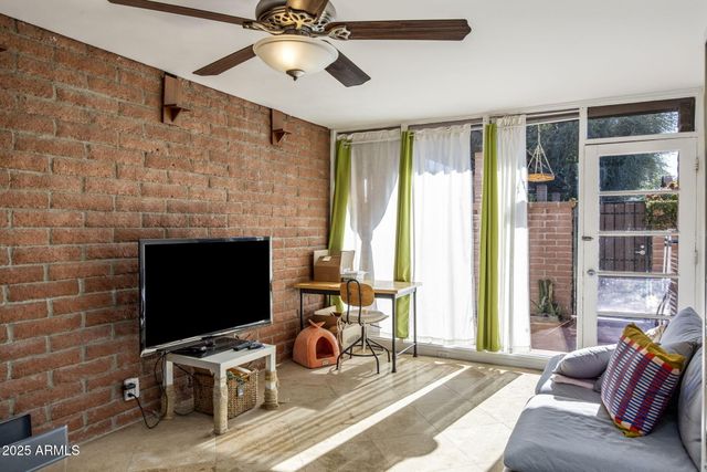 3002 N 32ND Street 17, Phoenix, AZ 85018