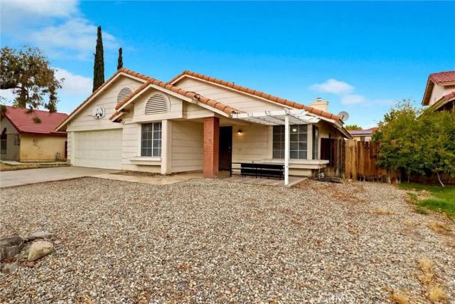 2627 E Avenue Q15, Palmdale, CA 93550
