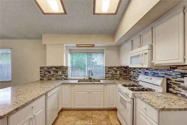 2627 E Avenue Q15, Palmdale, CA 93550