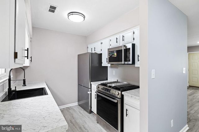 22 ARGYLE AVE, Blackwood, NJ 08012