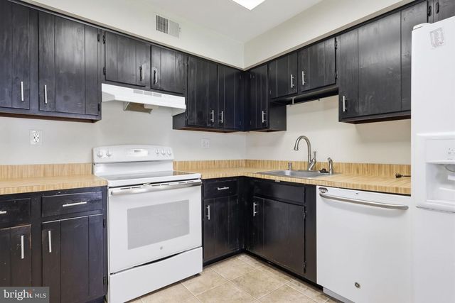 147 COMMONWEALTH DR, Newtown, PA 18940