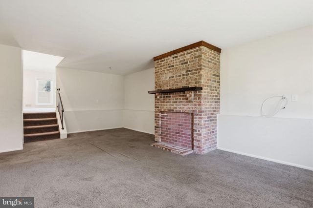 147 COMMONWEALTH DR, Newtown, PA 18940