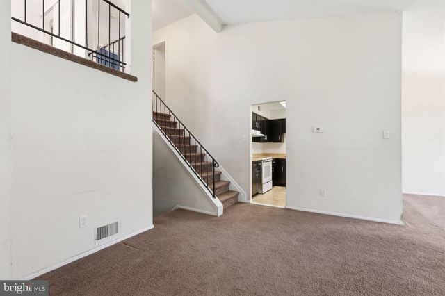 147 COMMONWEALTH DR, Newtown, PA 18940
