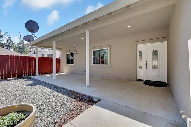 13346 Rices Crossing Rd, Oregon House, CA 95962