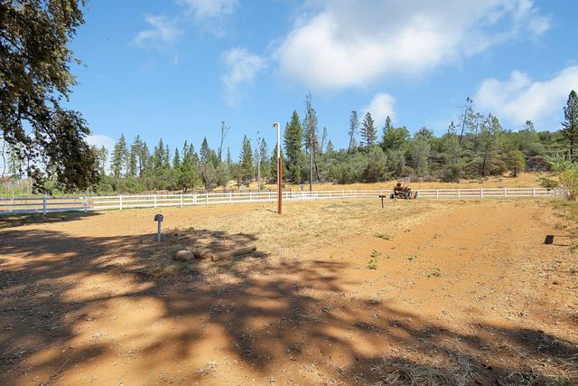 13346 Rices Crossing Rd, Oregon House, CA 95962