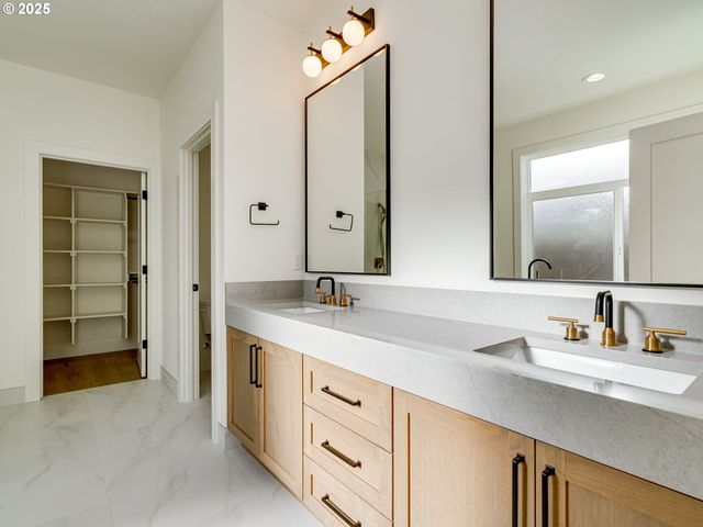 11009 Ne 55TH Ave, Vancouver, WA 98686