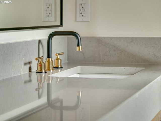 11009 Ne 55TH Ave, Vancouver, WA 98686